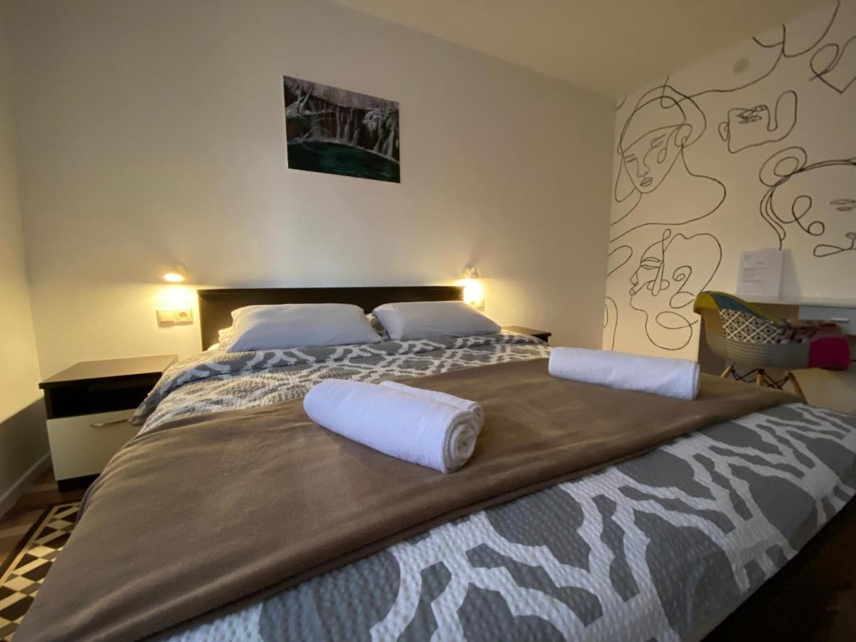 Apartment Liso Selište Drežničko Extérieur photo